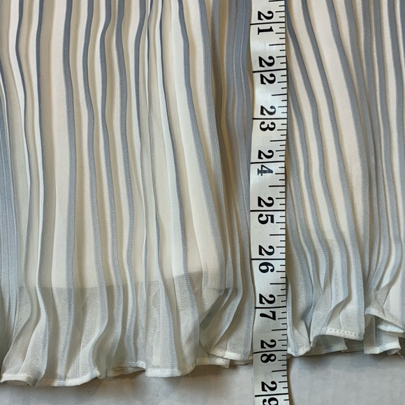 Asos Chi Chi London Ombré Pleated Midi Skirt 0-2 XS - Picture 9 of 13